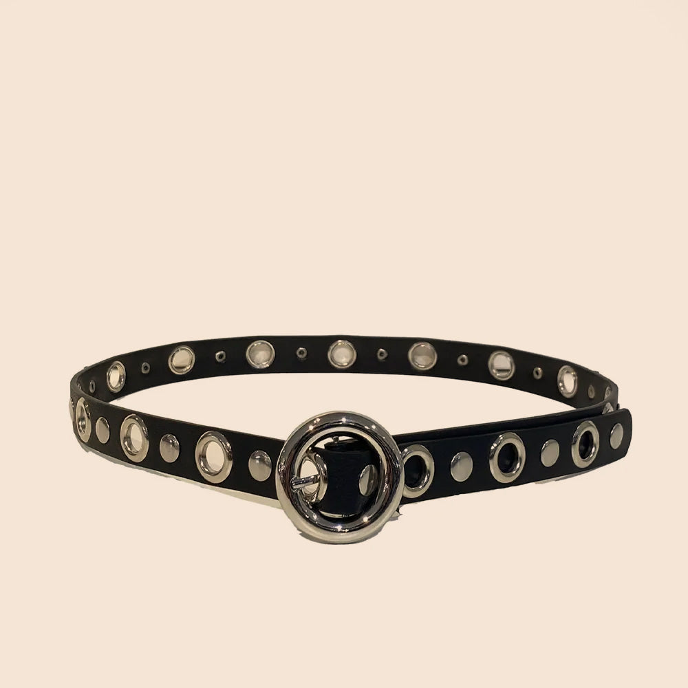 CINTURA CON BORCHIE ED ANELLI