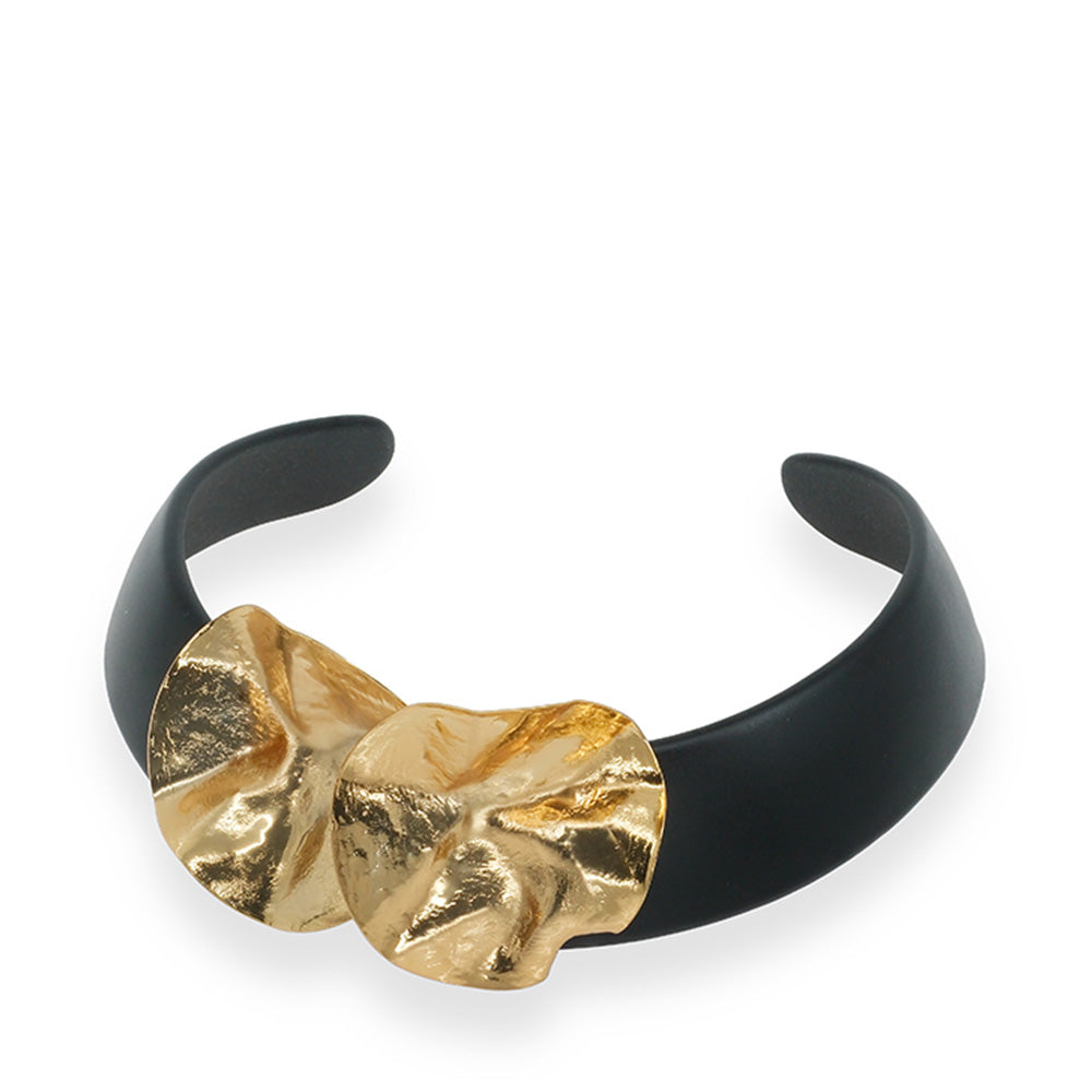 RIGID CHOKER NECKLACE WITH HAMMERED CIRCULAR DETAILS