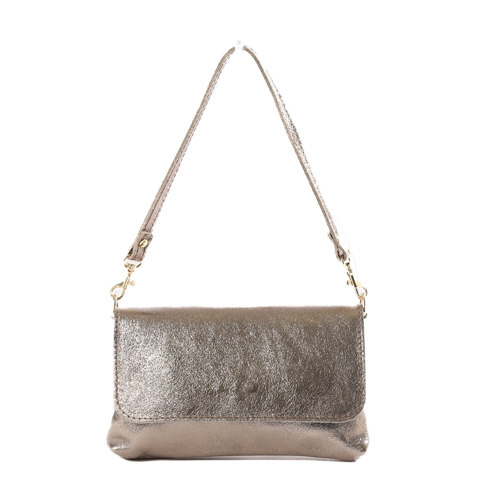 BORSA POCHETTE CON CHIUSURA A PATTINA CON CALAMITA