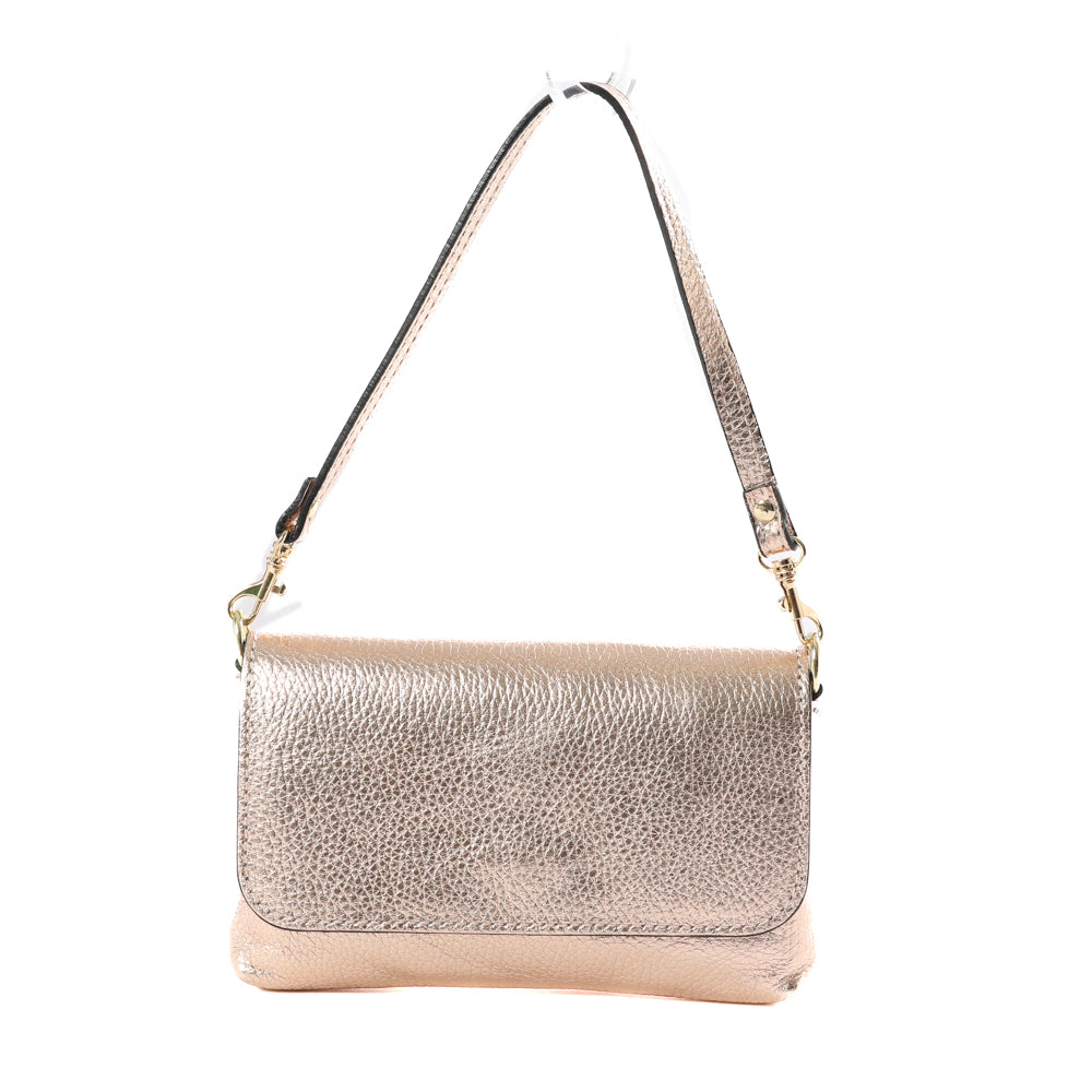 BORSA POCHETTE CON CHIUSURA A PATTINA CON CALAMITA