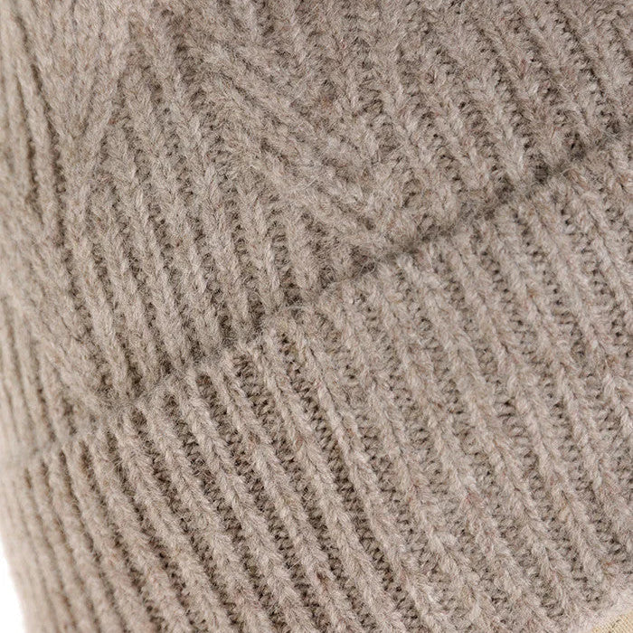 CAPPELLO A CUFFIA CON RISVOLTO