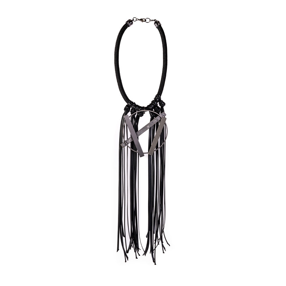 COLLANA GIROCOLLO CON FILI PENDENTI