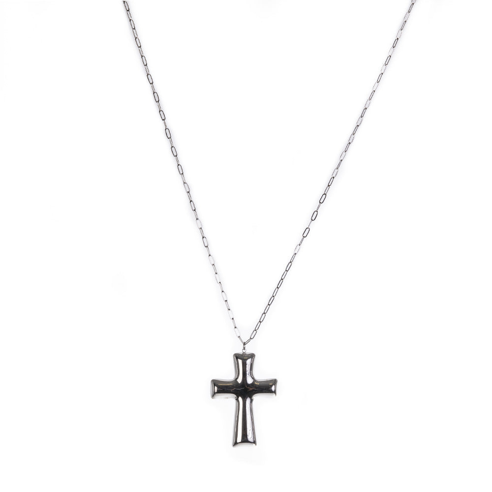 LONG NECKLACE WITH FINE MESH AND CROSS PENDANT