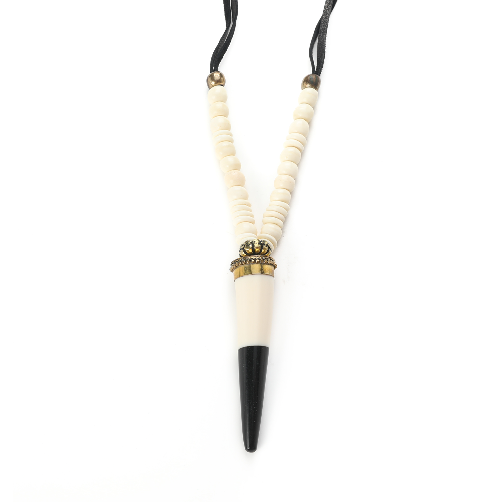 LONG HORN PENDANT BEADS NECKLACE