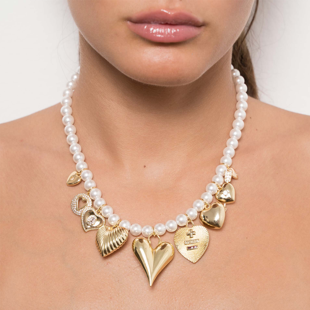 MAGIC PEARL MULTI HEARTS CHARM CHOKER NECKLACE