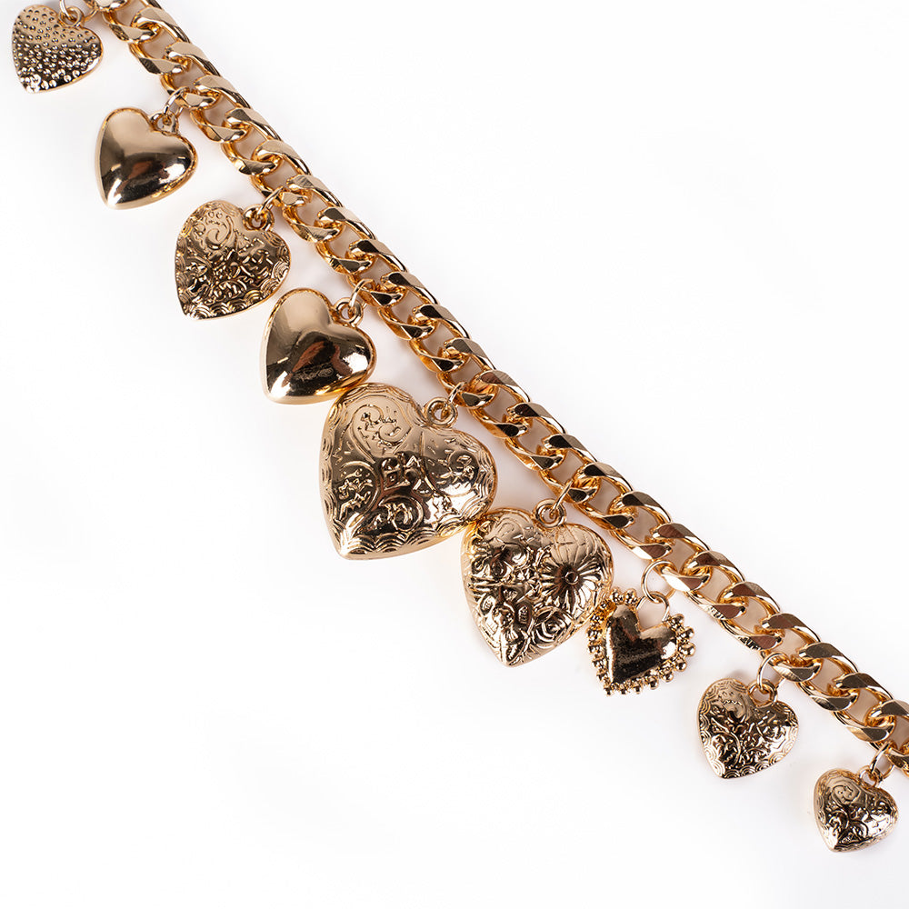 CHOKER NECKLACE WITH CURB CHAIN AND HEARTS DANGLES