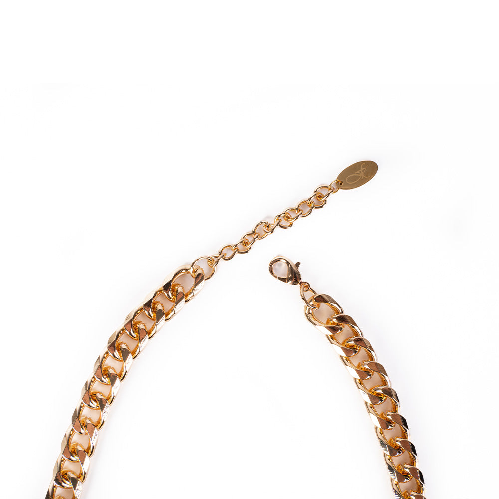 CHOKER NECKLACE WITH CURB CHAIN AND HEARTS DANGLES