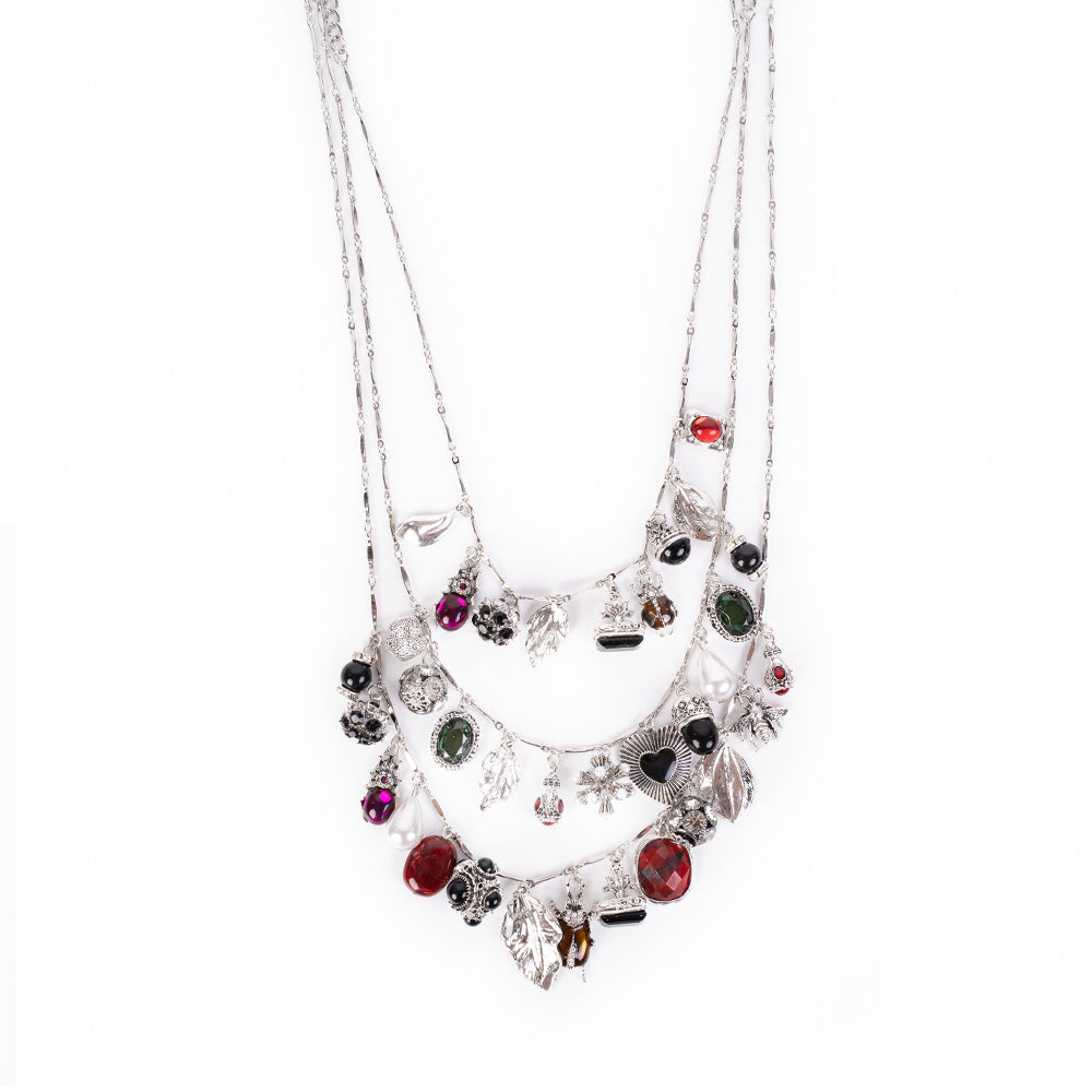 SET OF 3 NECKLACES WITH STONES AND LEAF AND OTHER SHAPED PENDANTS