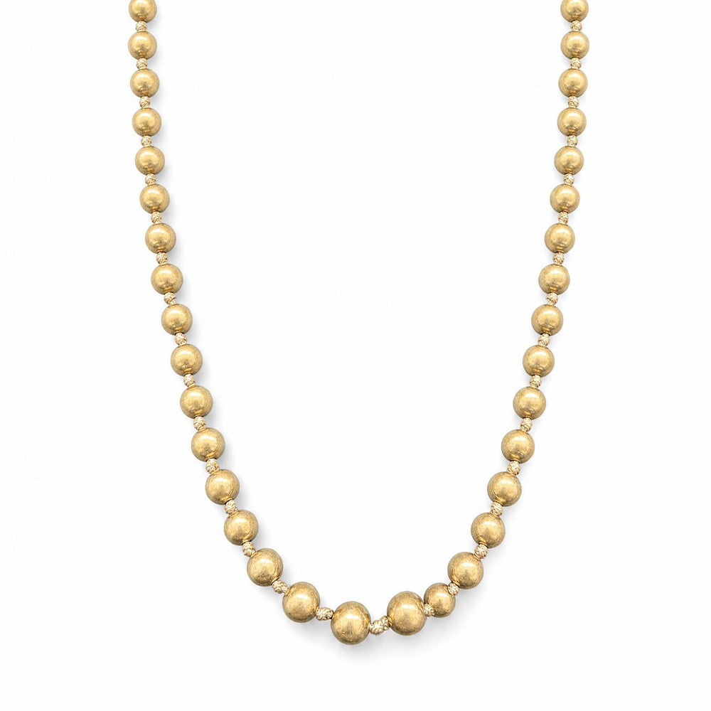 COLLANA LUNGA CON INSERTI A PERLE ALLUNGATE E NODINI