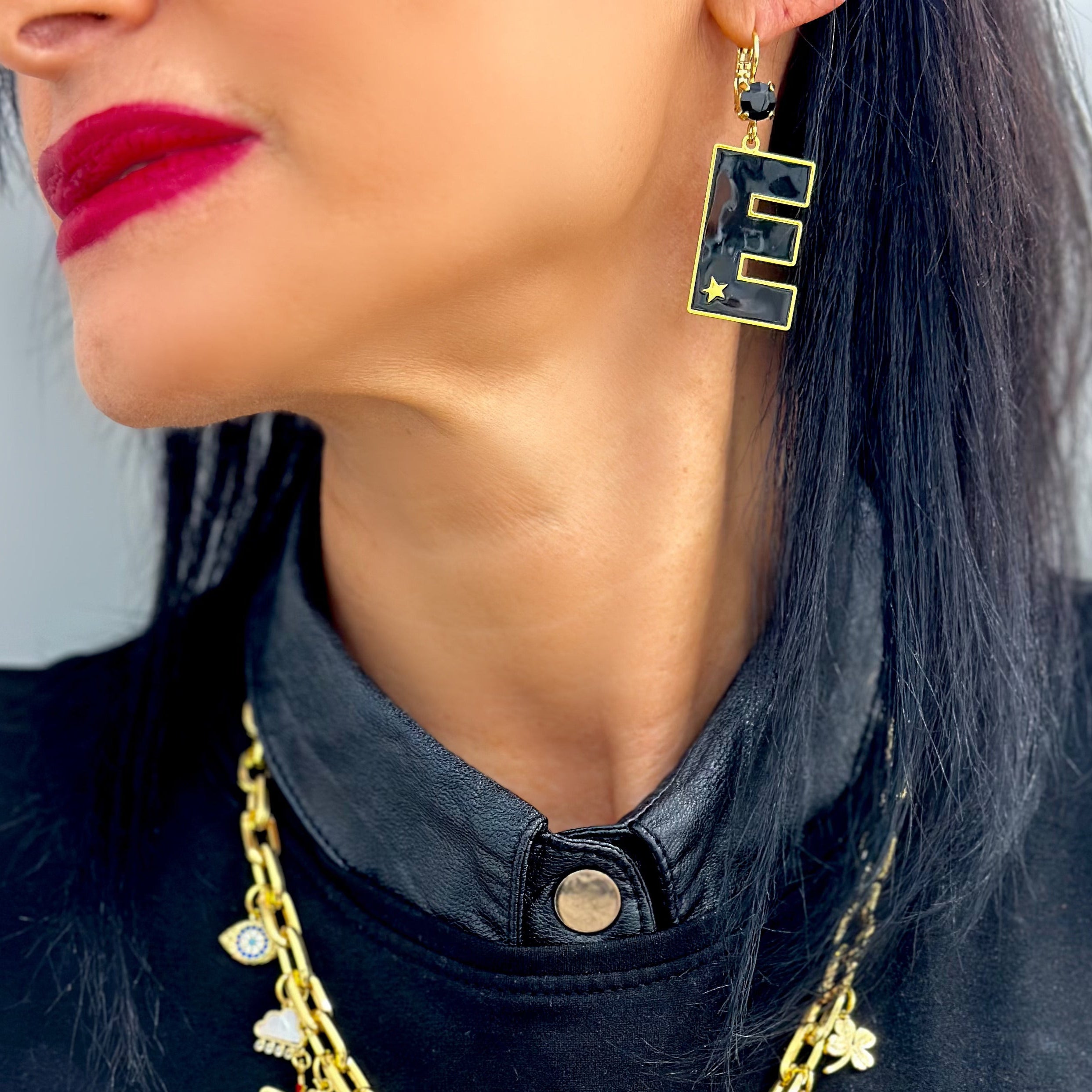 ORECCHINI PENDENTI LETTERE NAMELESS