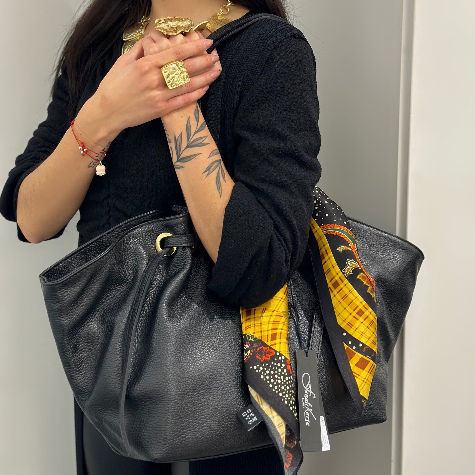 SHOULDER BAG WITH CENTRAL STRAPS