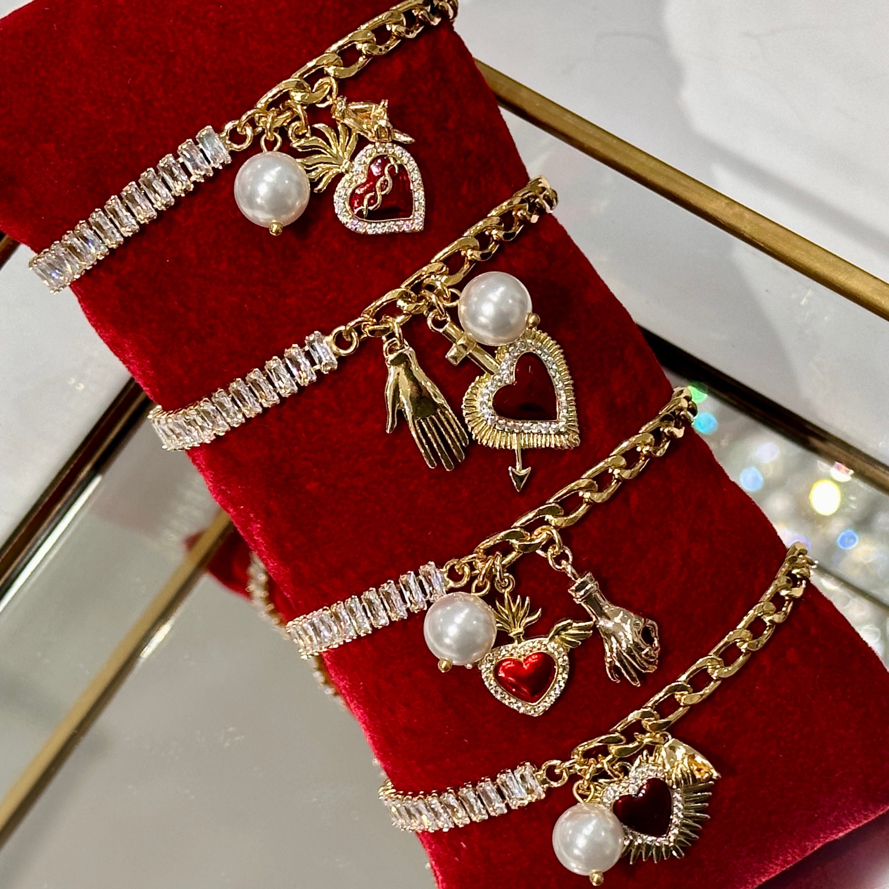 SOFT CHAIN AND RHINESTONE LOVE RAINBOW BRACELET