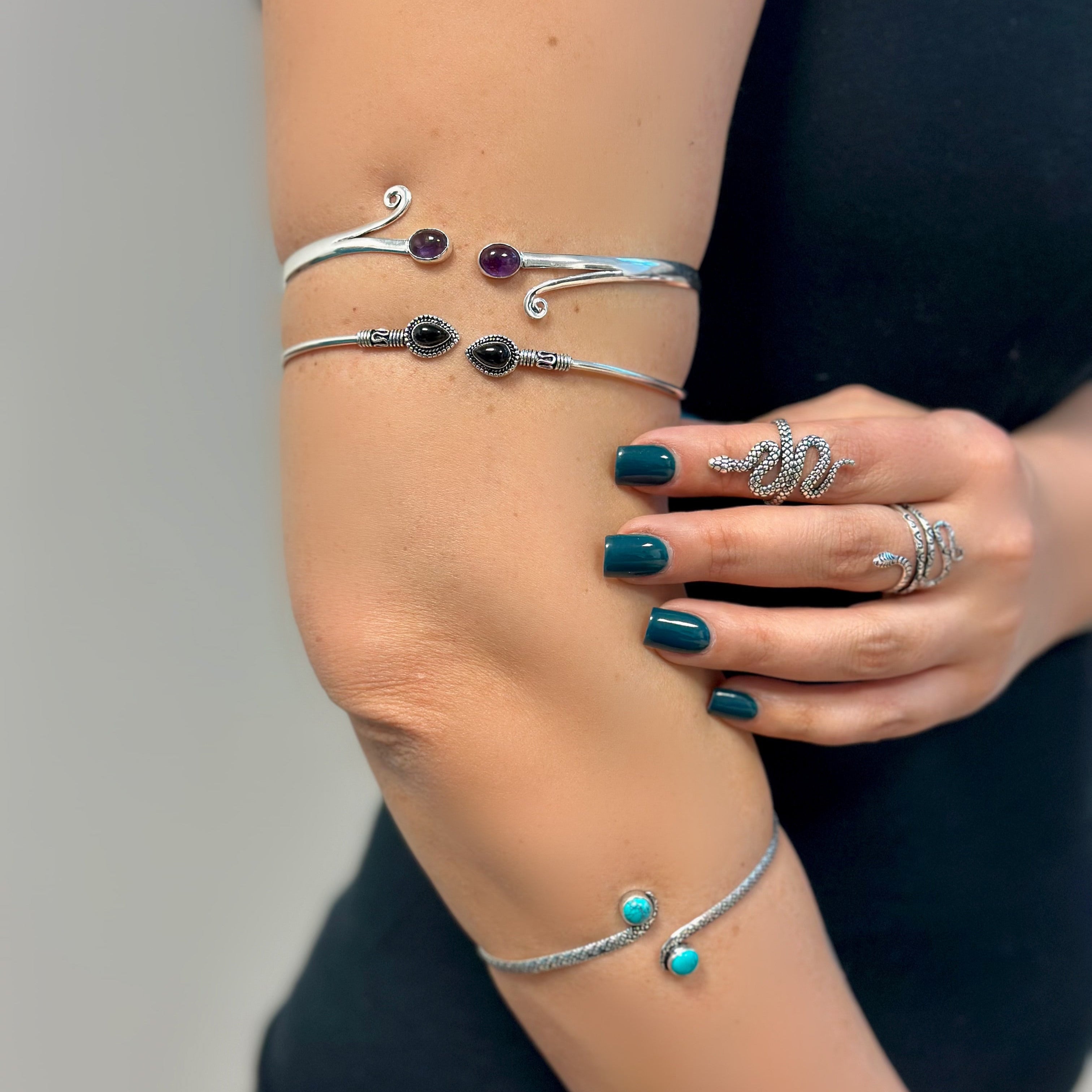 RIGID SLAVE BRACELET WITH STONES
