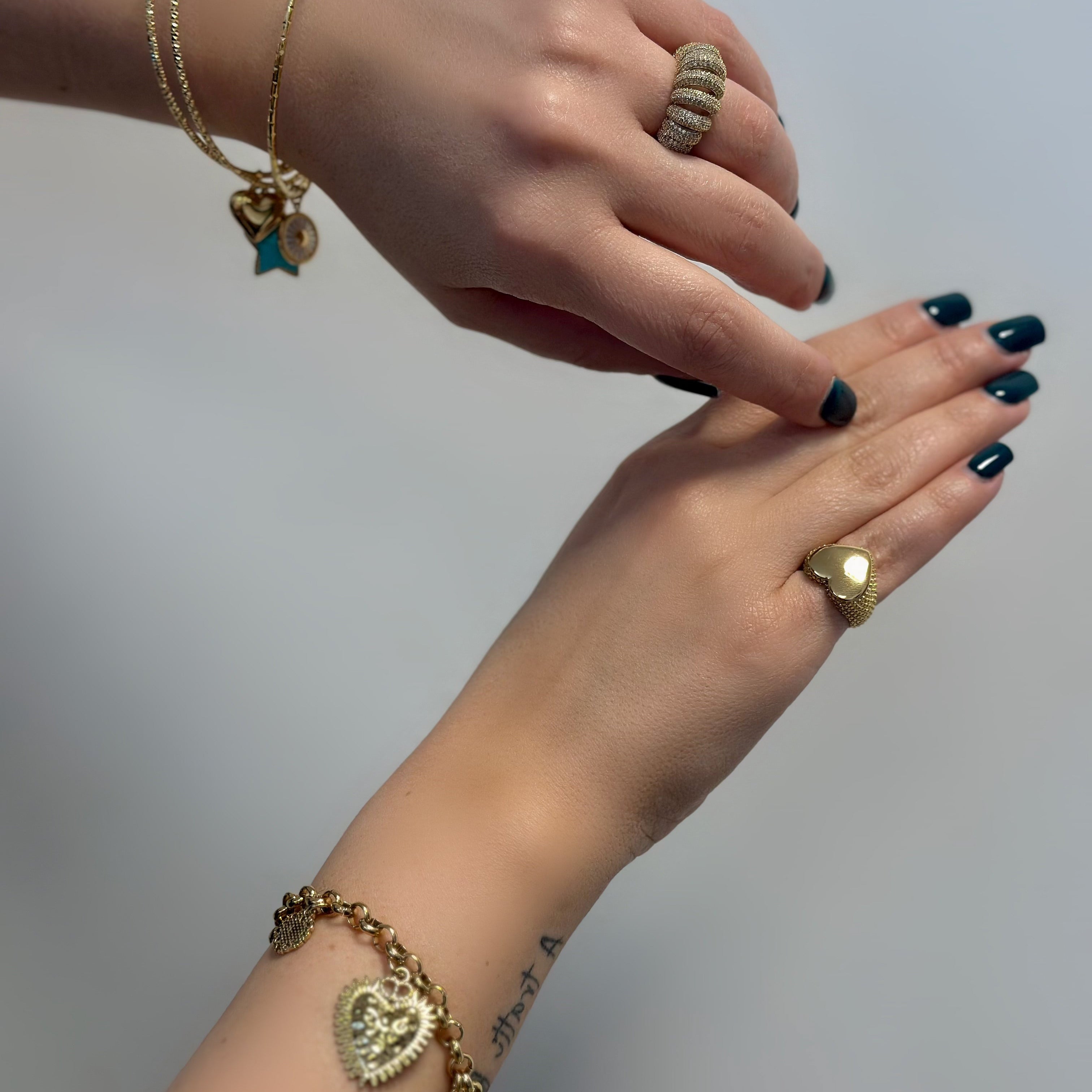 ANELLO DA MIGNOLO CON CUORE LISCIO E FASCIA LAVORATA