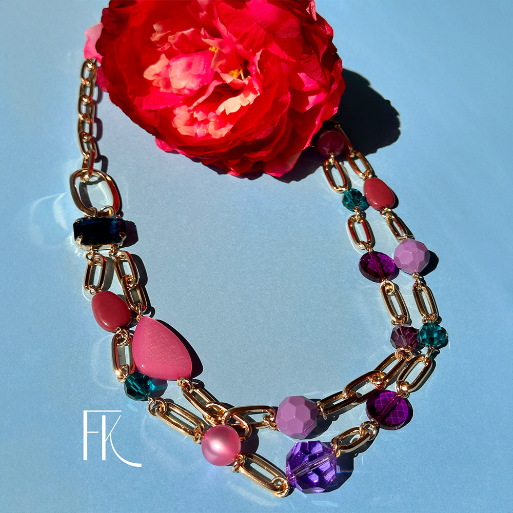 COLLANA LUNGA DOPPIO FILO CON SFERE E PENDENTI IRREGOLARI