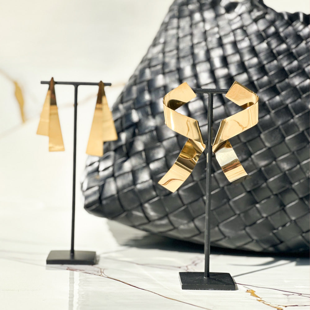 ORECCHINI PENDENTI A RICCIOLO