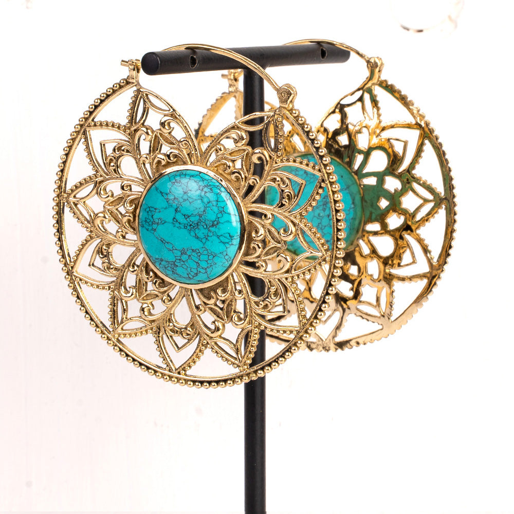 ORECCHINI CERCHIO DECORATI CON MANDALA E PIETRA CENTRALE