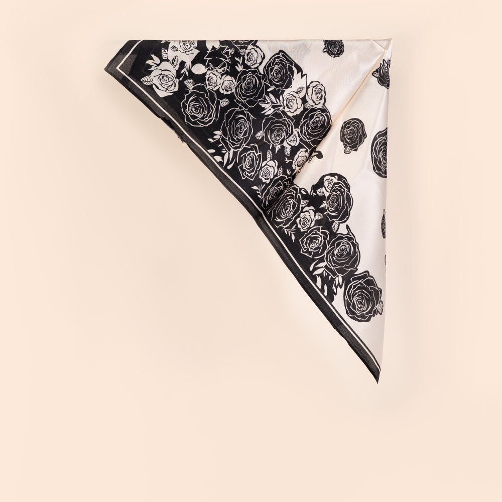SCIARPA FOULARD DA COLLO CON FIORI NERI