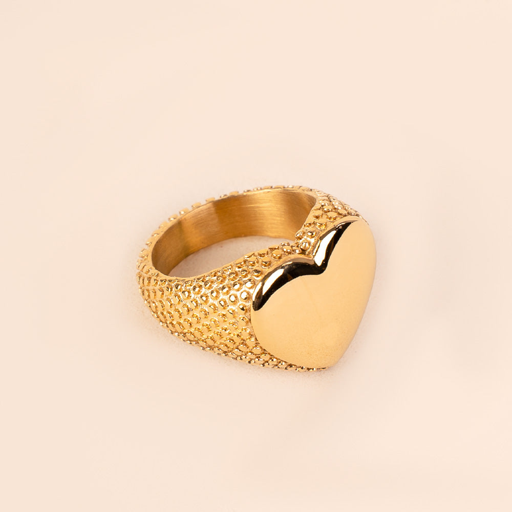 ANELLO DA MIGNOLO CON CUORE LISCIO E FASCIA LAVORATA