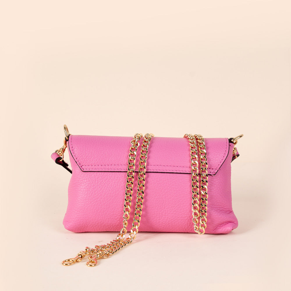 BORSA POCHETTE CON CHIUSURA A PATTINA CON CALAMITA
