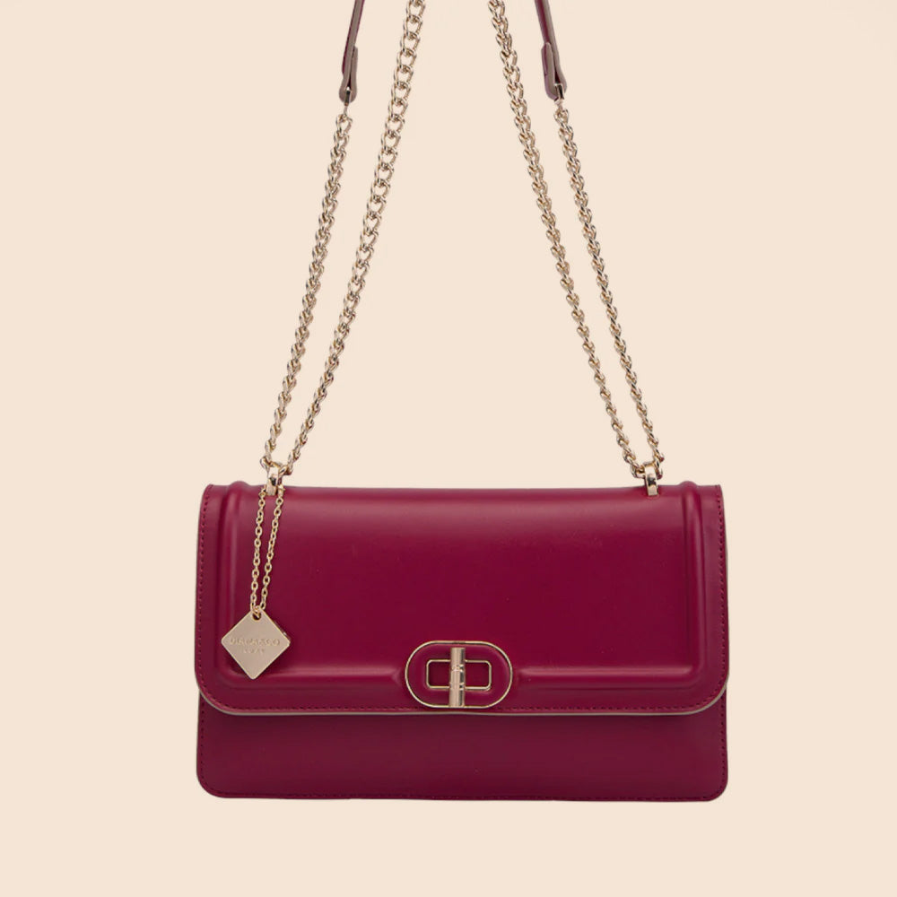 BORSA A SPALLA CON TRACOLLA A CATENA