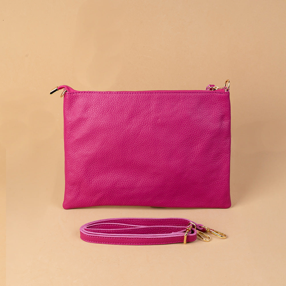 BORSA POCHETTE GRANDE CON BORCHIE E TRACOLLA REGOLABILE