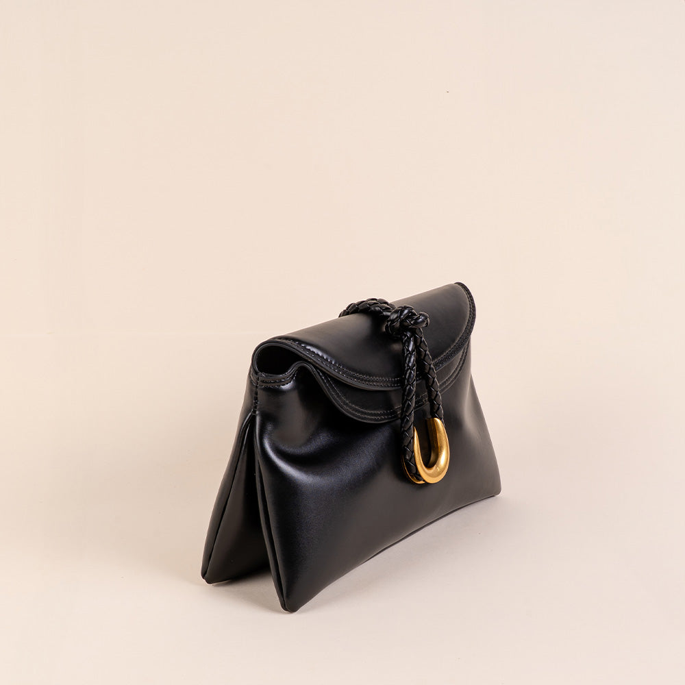 BORSA POCHETTE CON CHIUSURA INTRECCIATA E TRACOLLA