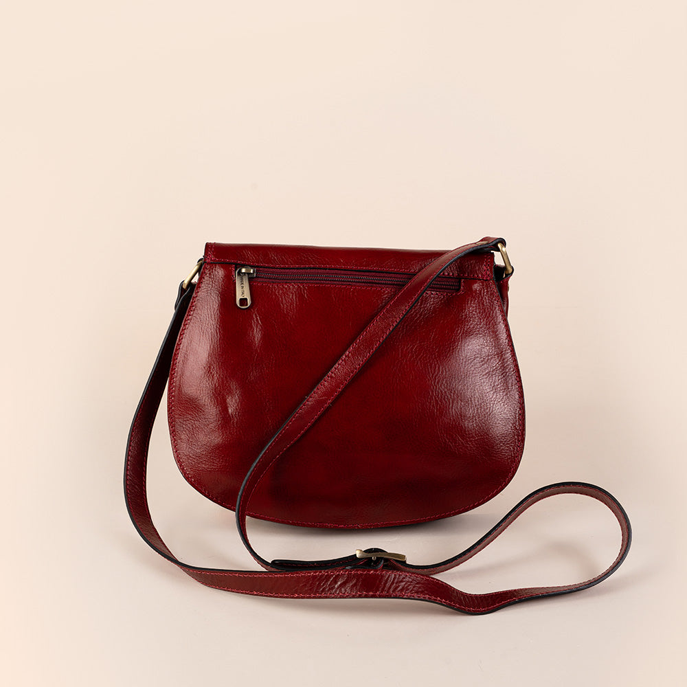 BORSA A TRACOLLA ARROTONDATA CON FIBBIA