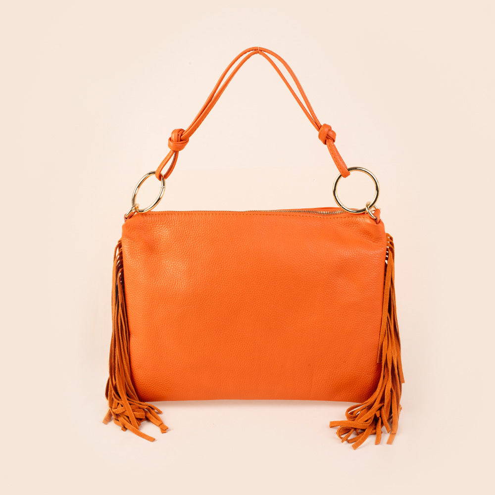 BORSA A SPALLA RETTANGOLARE CON FRANGE AI LATI E TRACOLLA