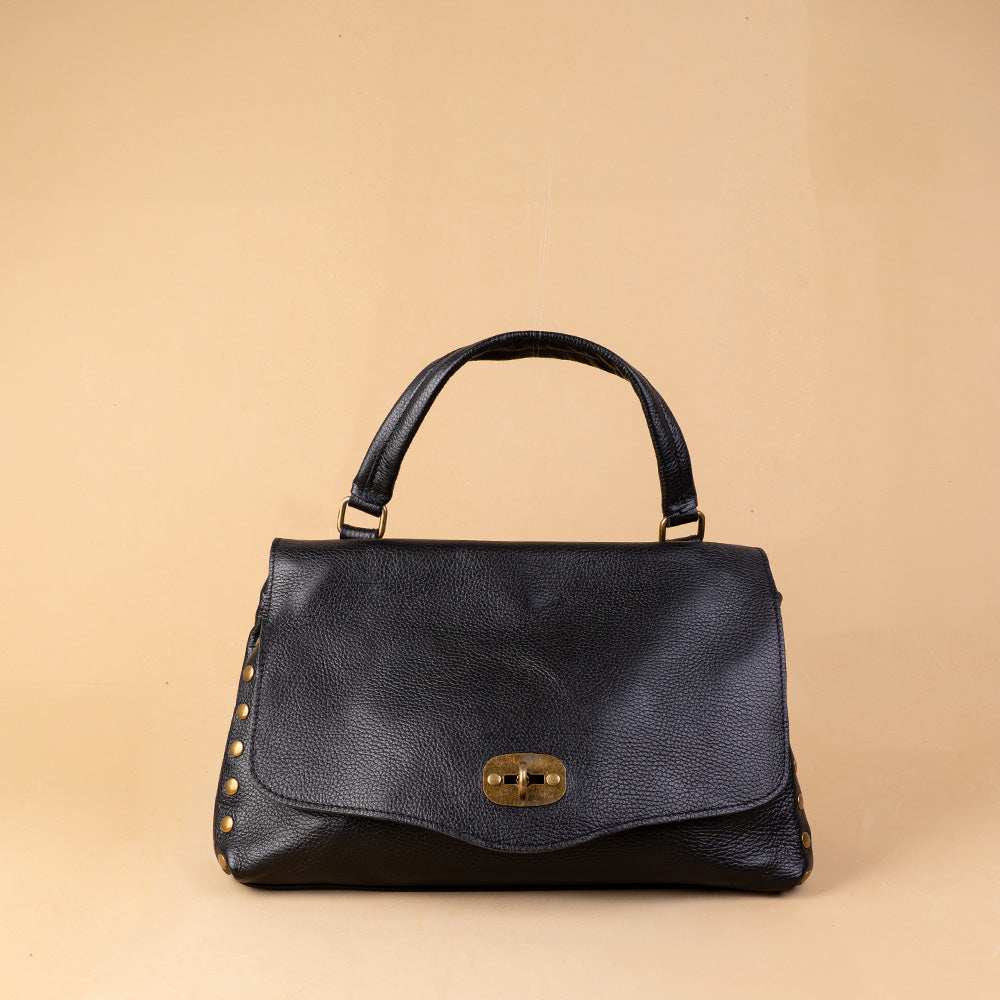 BORSA A SPALLA IN STILE POSTINA CON BORCHIE LATERALI