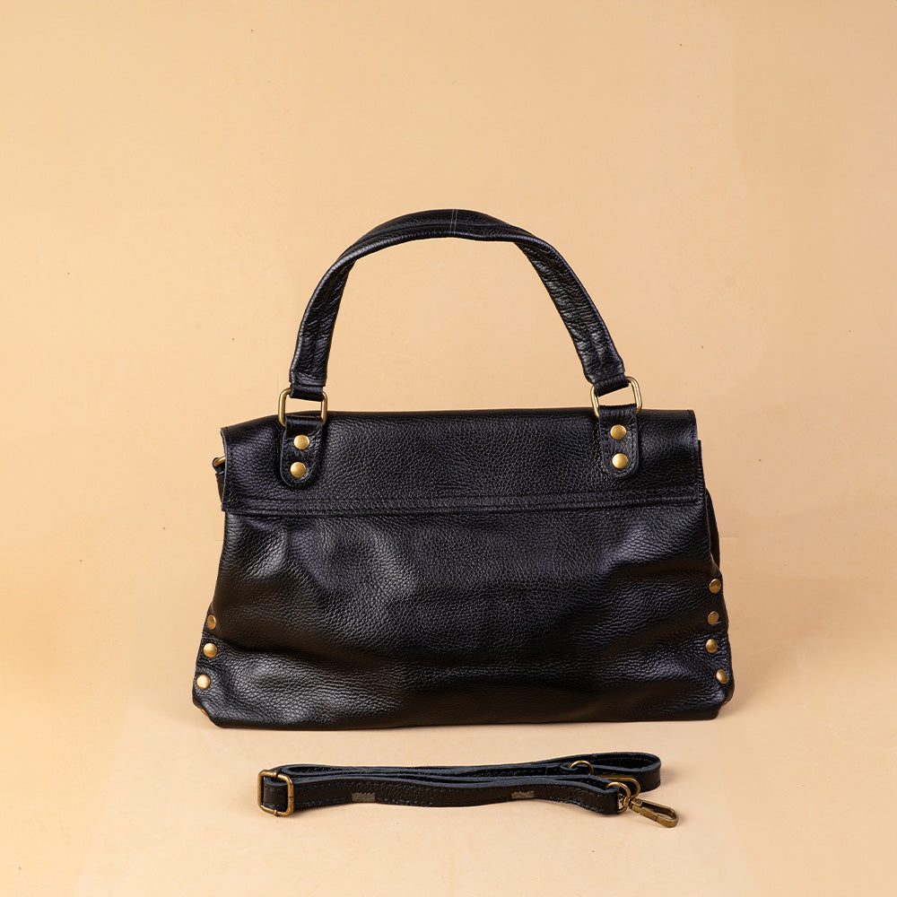 BORSA A SPALLA IN STILE POSTINA CON BORCHIE LATERALI