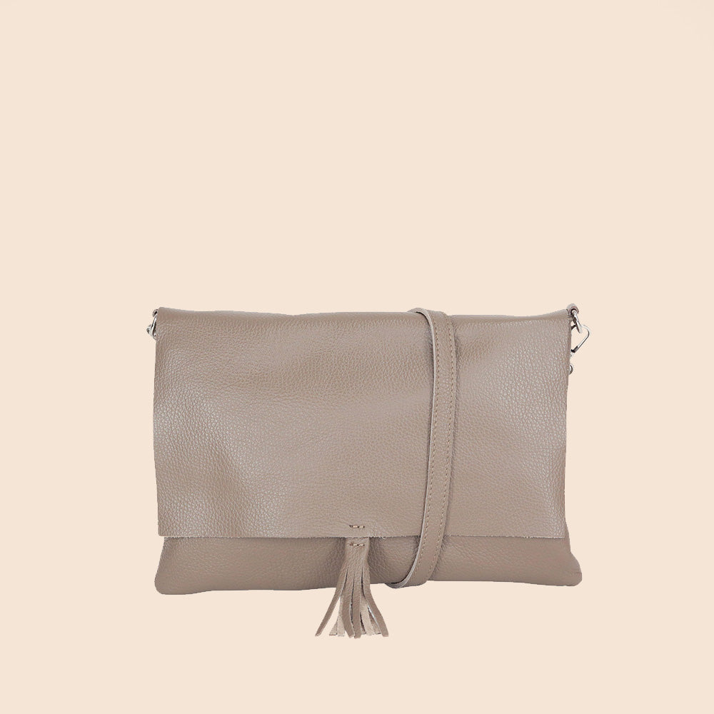 POCHETTE CON NAPPINA CENTRALE