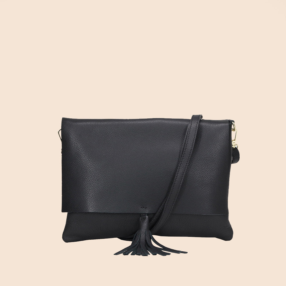 POCHETTE CON NAPPINA CENTRALE