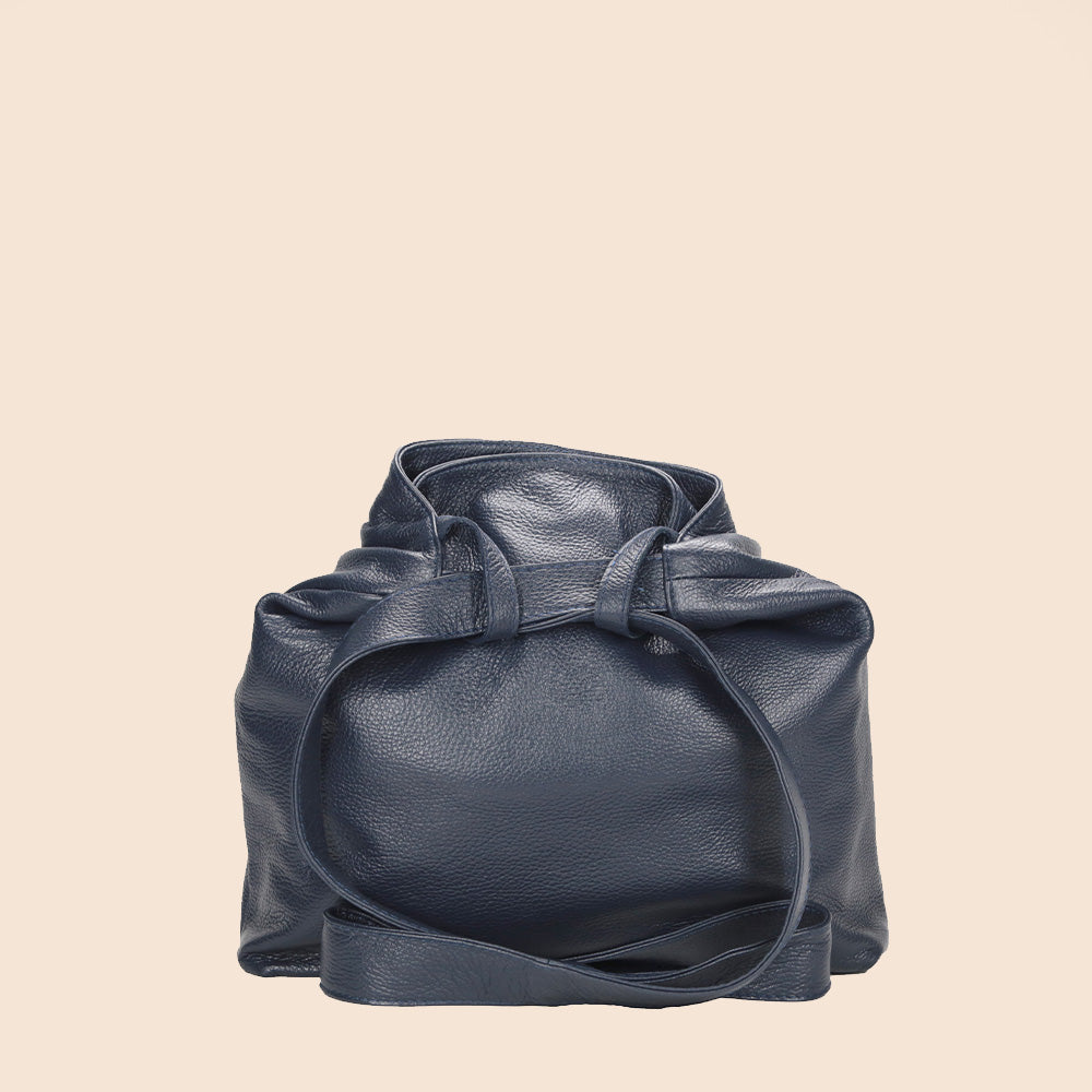 SHOULDER BAG CONVERTIBLE INTO A LARGE BACKPACK