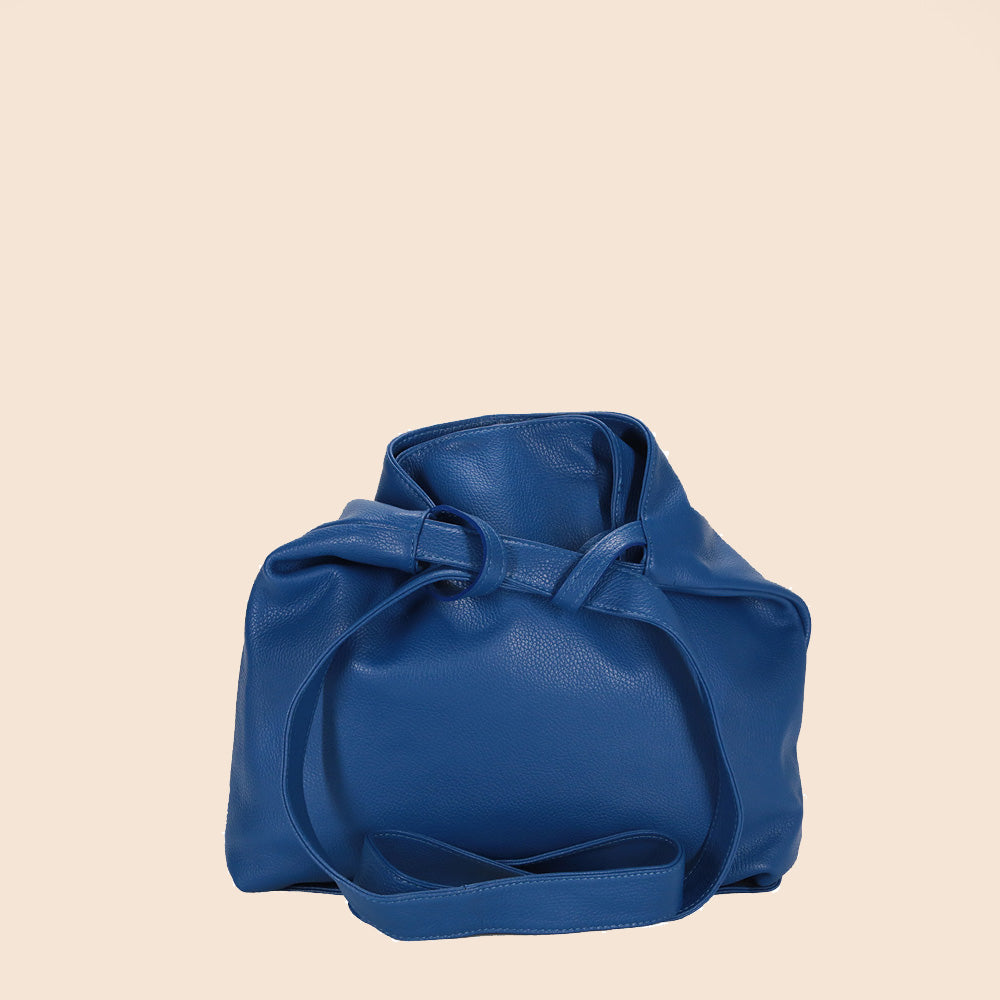 SHOULDER BAG CONVERTIBLE INTO A LARGE BACKPACK