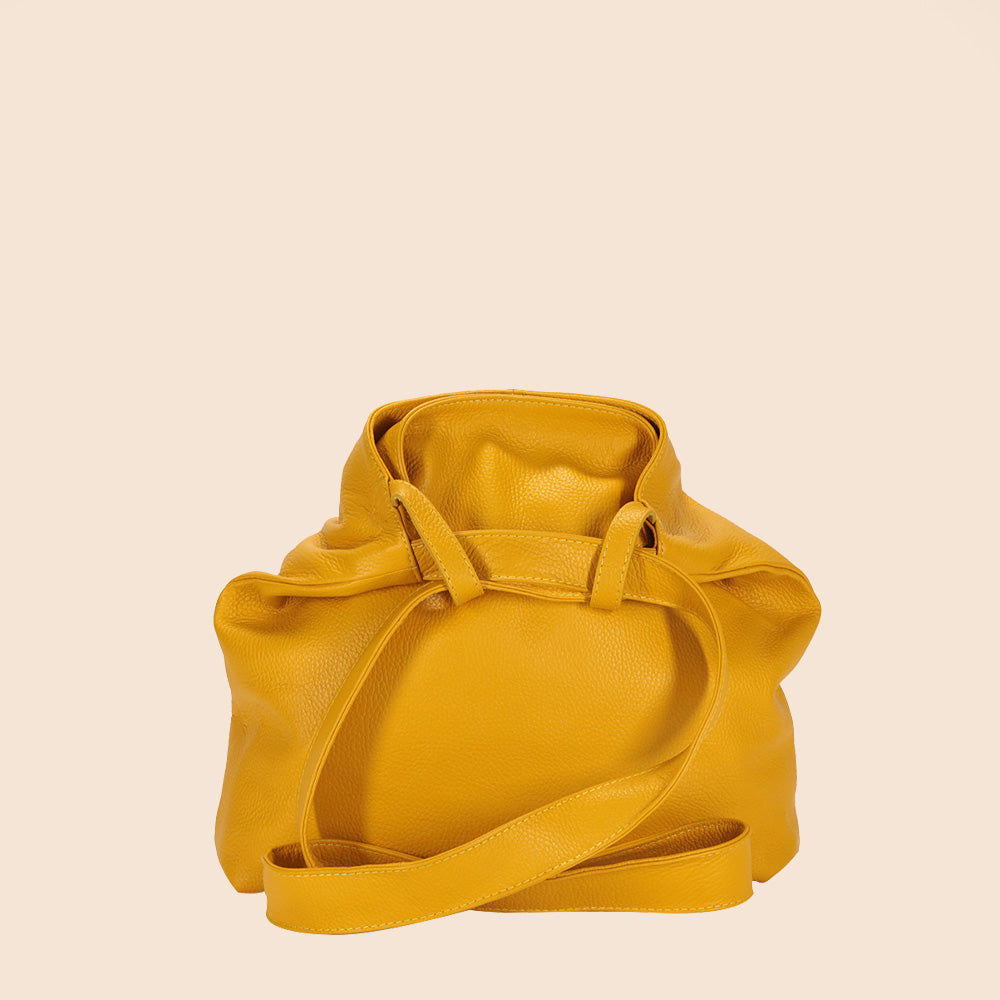 SHOULDER BAG CONVERTIBLE INTO A LARGE BACKPACK