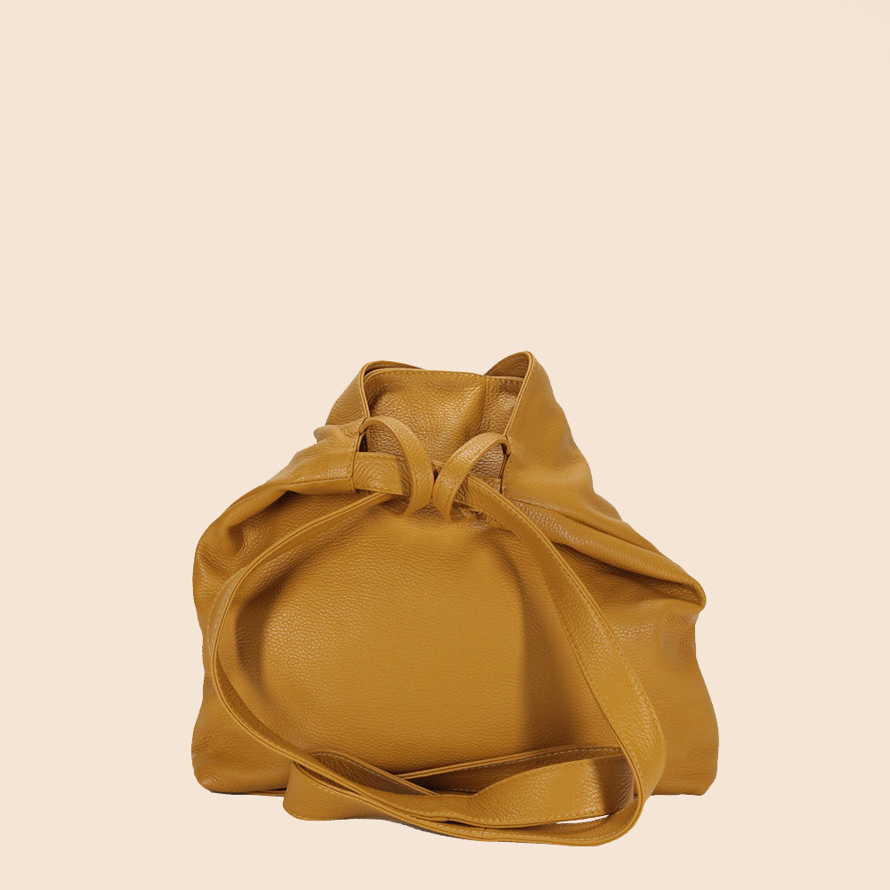 SHOULDER BAG CONVERTIBLE INTO A LARGE BACKPACK