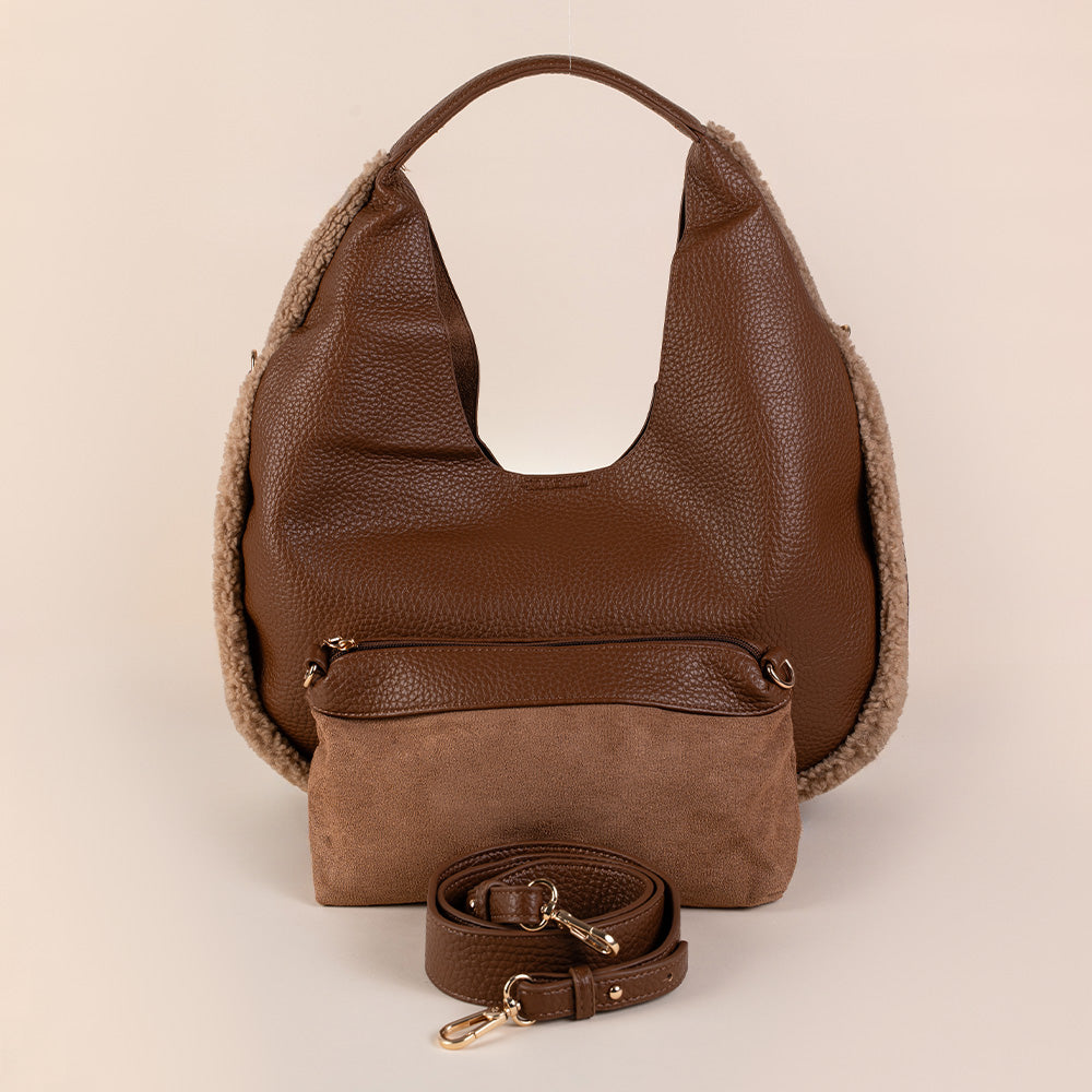 BORSA A SPALLA CIRCOLARE CON ECO PELLICCIA AI MARGINI
