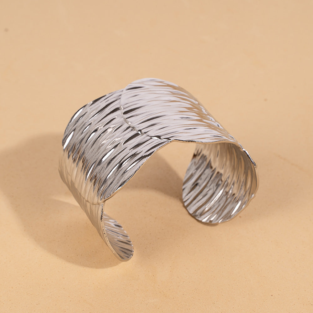 BRACCIALE RIGIDO A FASCIA EFFETTO RIGATO