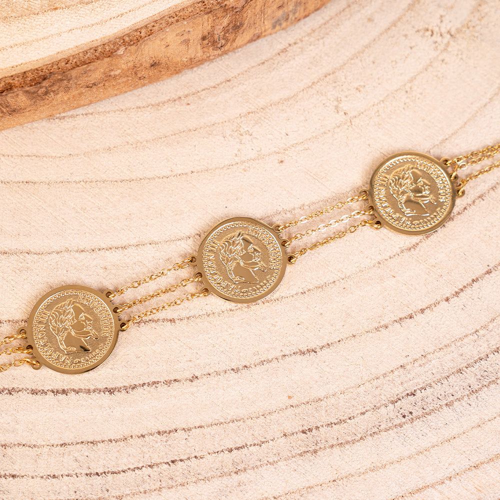 BRACCIALE CON TRE CATENE E TRE MONETE UGUALI