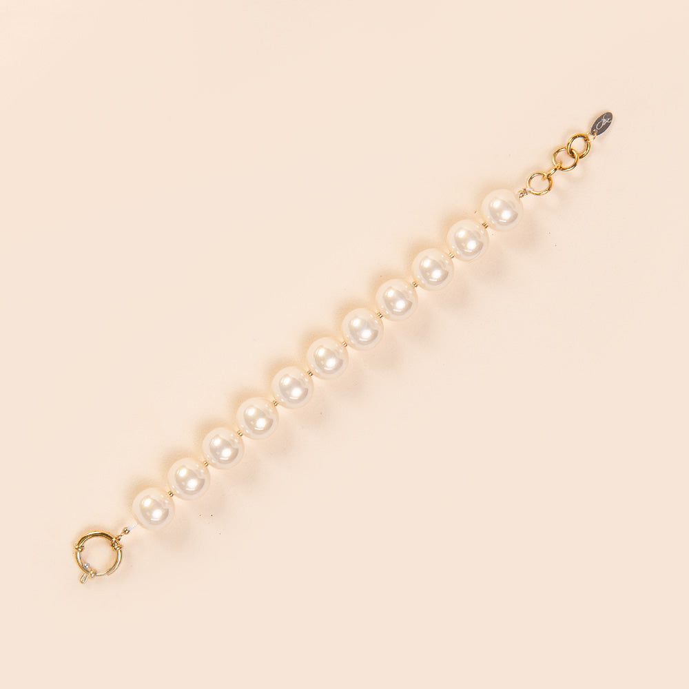 BRACELET WITH SHINY PEARLS