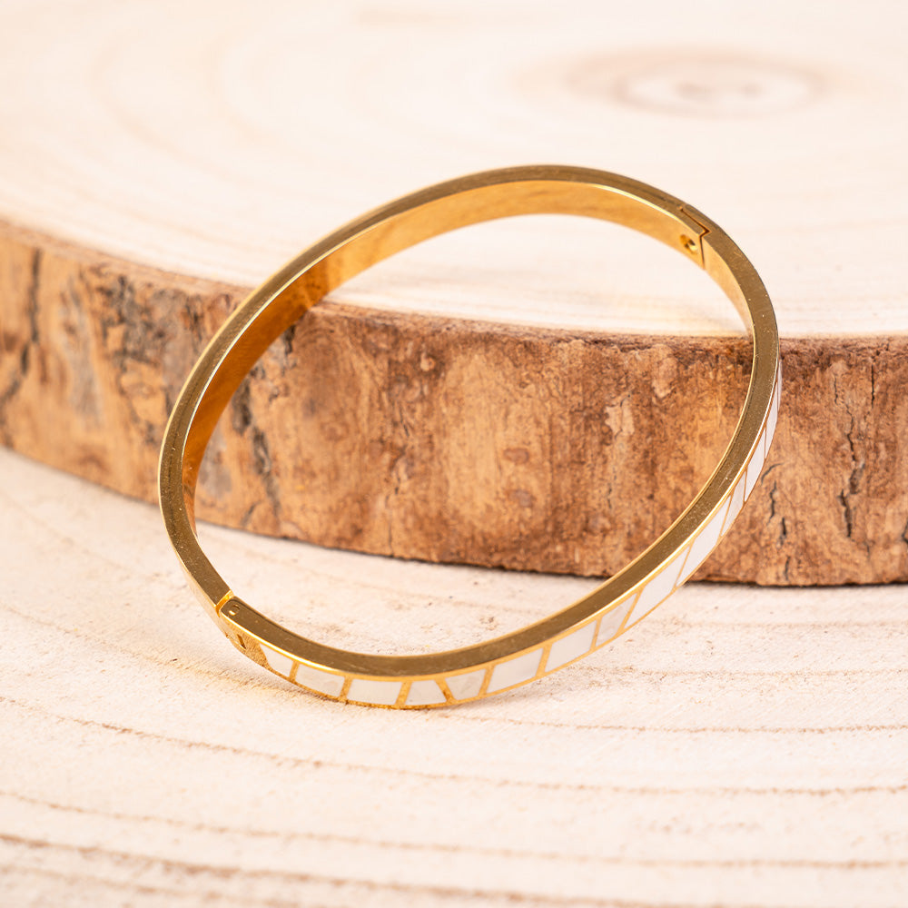 BRACCIALE RIGIDO OVALE CON DETTAGLI GEOMETRICI COLORATI