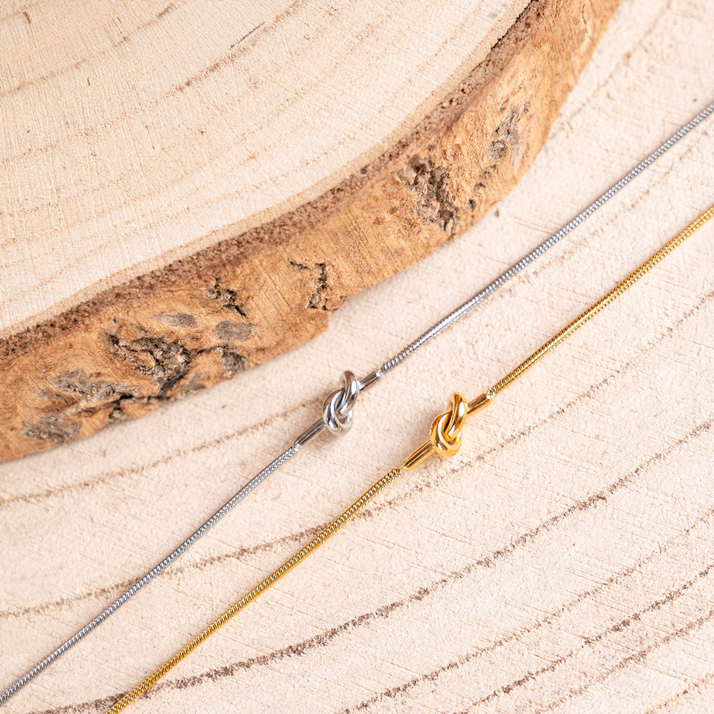 BRACCIALE CON NODO CENTRALE