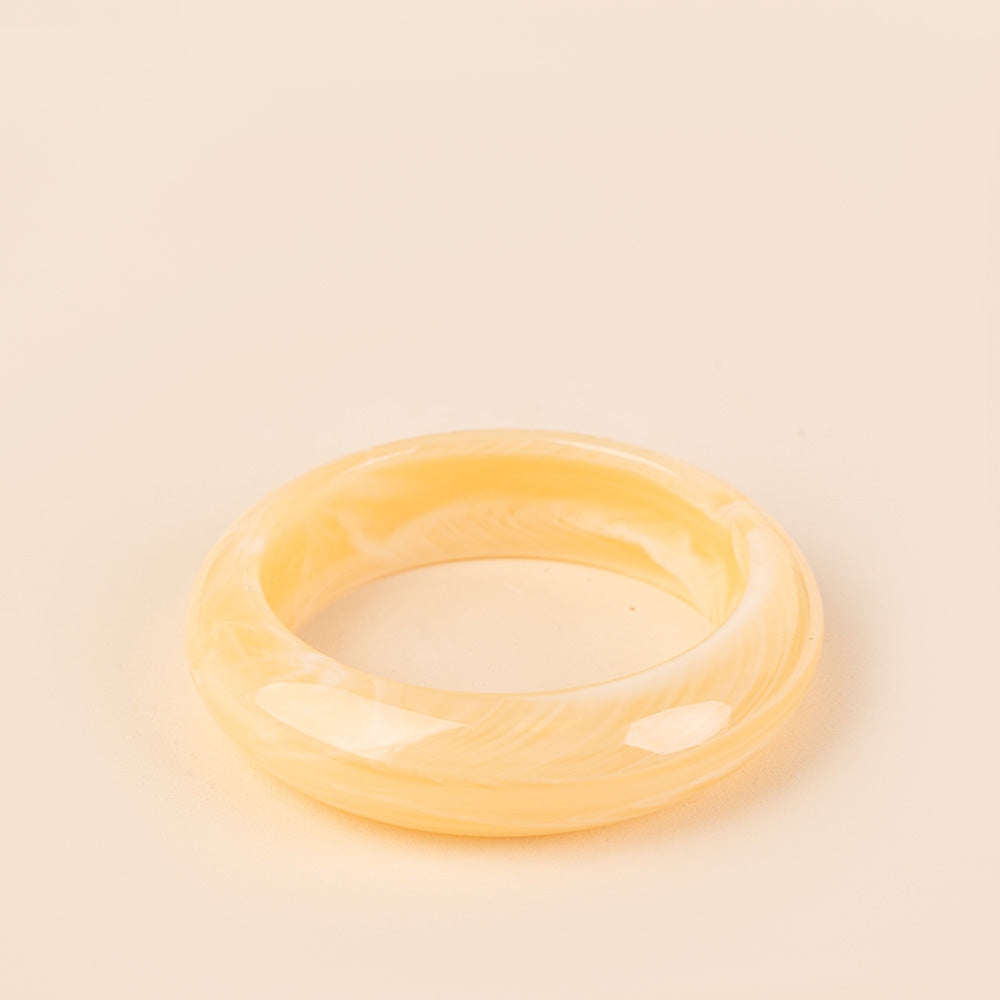 BRACCIALE RIGIDO BASSO IN RESINA SFUMATA