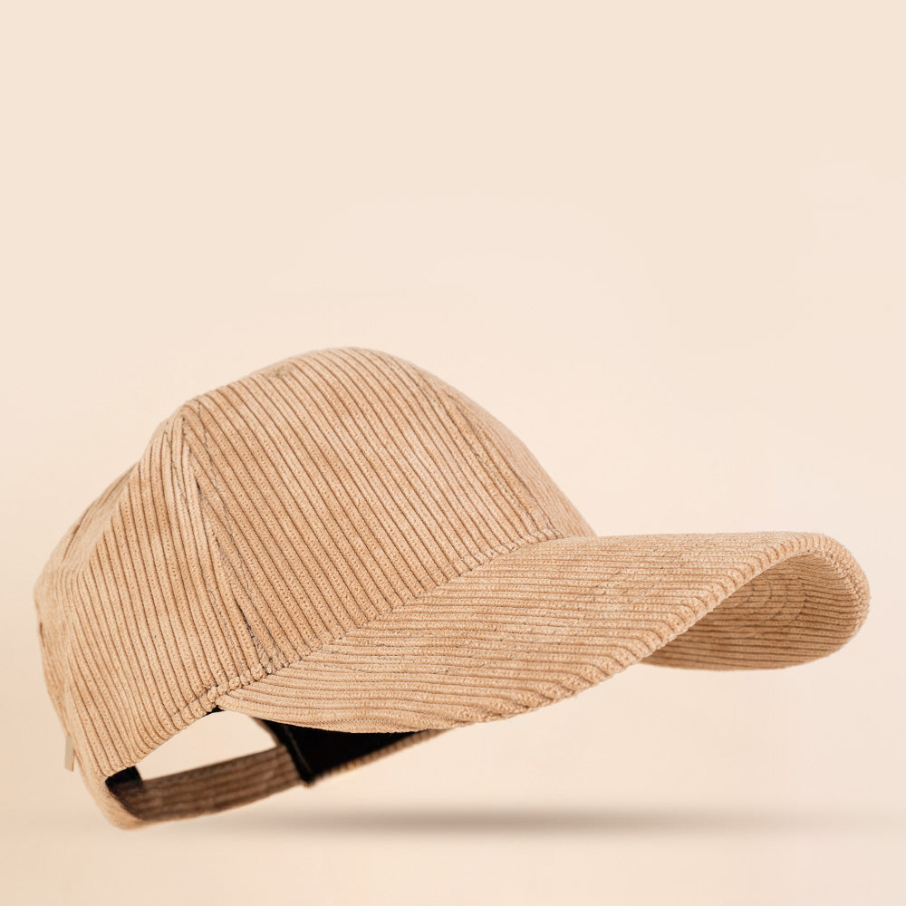 CAPPELLO CON VISIERA IN VELLUTO A COSTINE