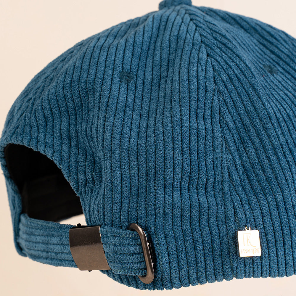 CAPPELLO CON VISIERA IN VELLUTO A COSTINE