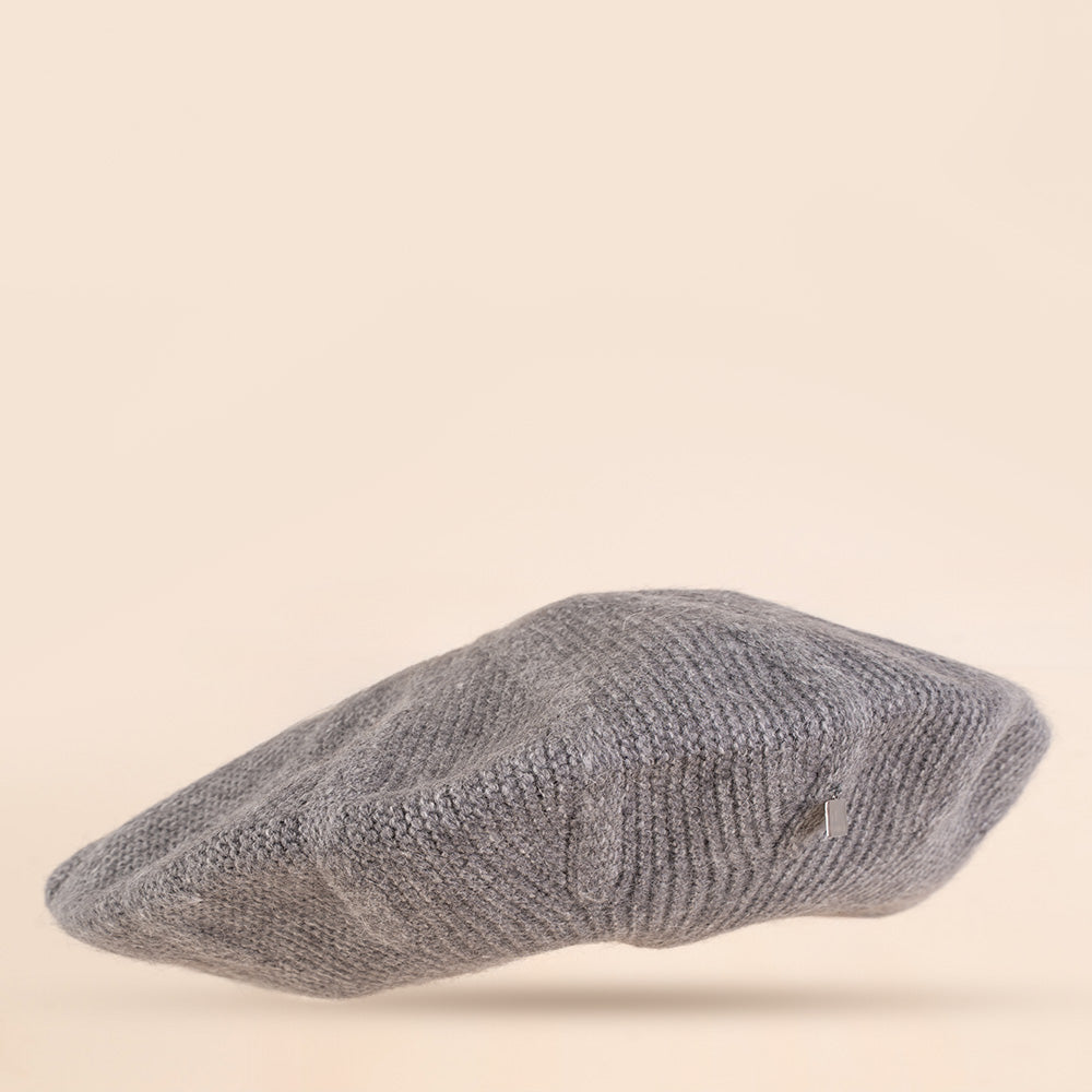 CAPPELLO MODELLO BASCO IN MAGLIA