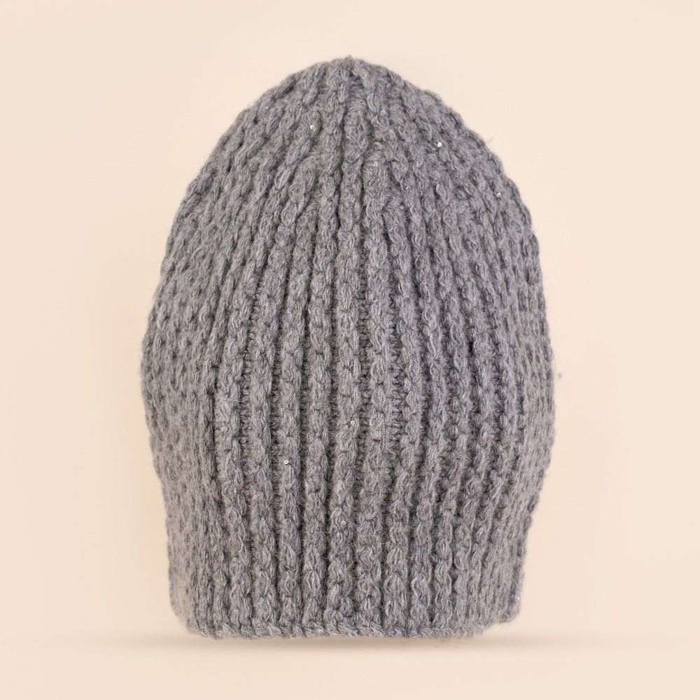 CAPPELLO IN MAGLIA CON TAGLIO E MICRO PAILLETES