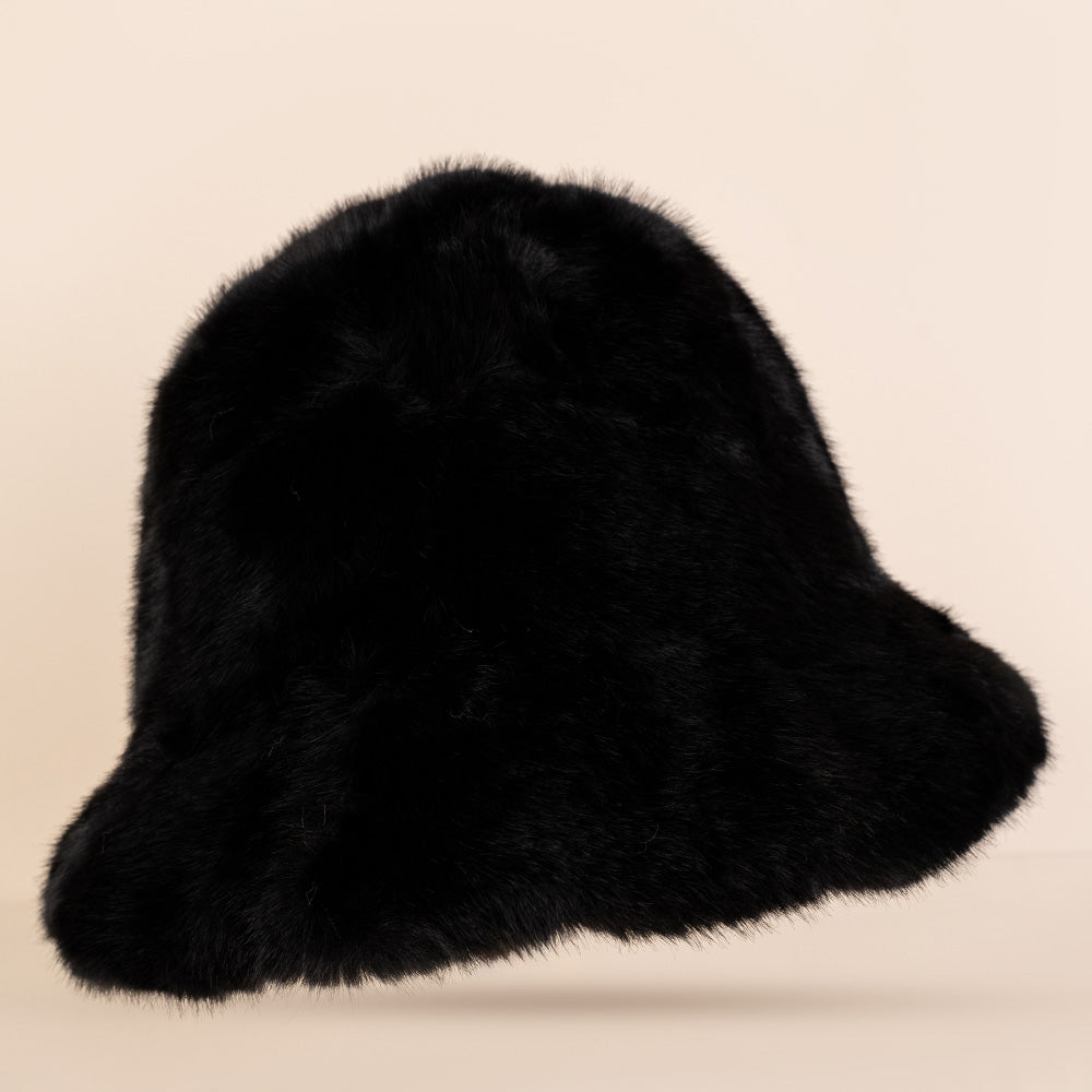 CAPPELLO STILE PESCATORE IN ECOPELLICCIA