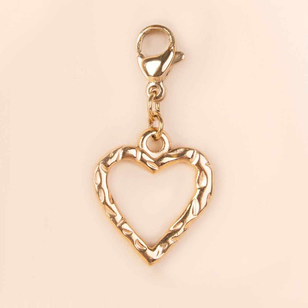HAMMERED HEART PENDANT CHARM